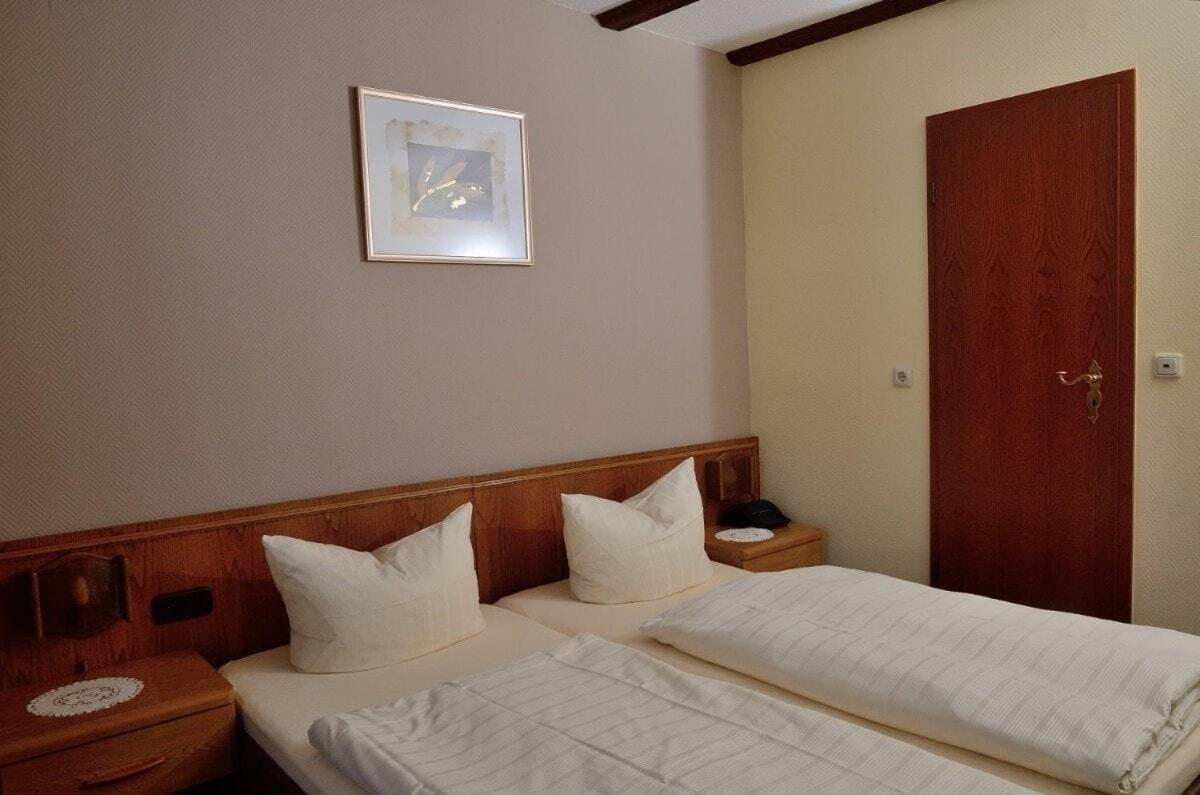 Weinhaus Hotel Zum Josefshof Graach Екстер'єр фото